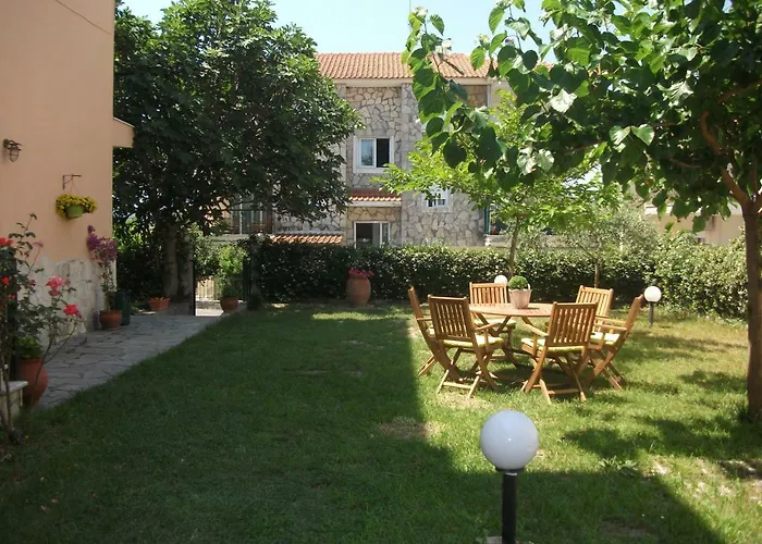 Fani House