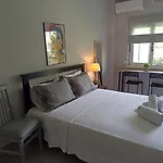 Fani House *